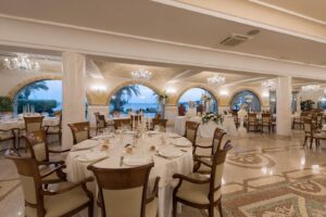 sala-ricevimenti-augustus-resort