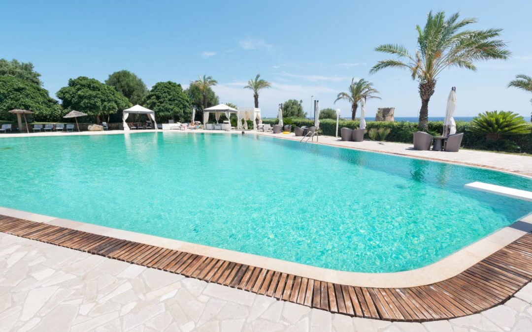 Augustus Resort: piscina tra relax ed eventi