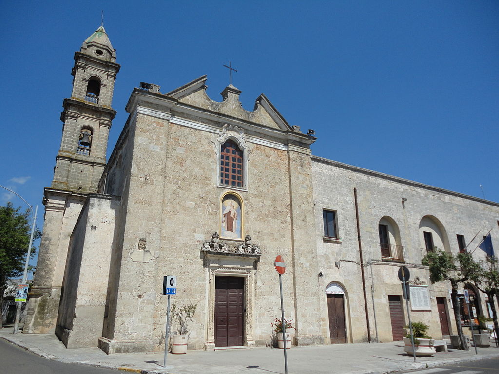Nel cuore della pietra: i borghi salentini scavati nel tufo da visitare in un giorno