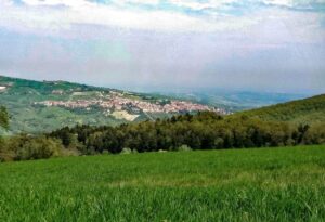 Castelluccio Valmaggiore borgo Puglia