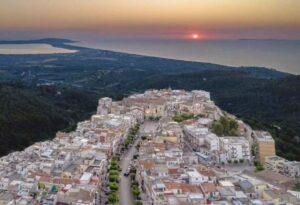 Ischitella borgo Puglia
