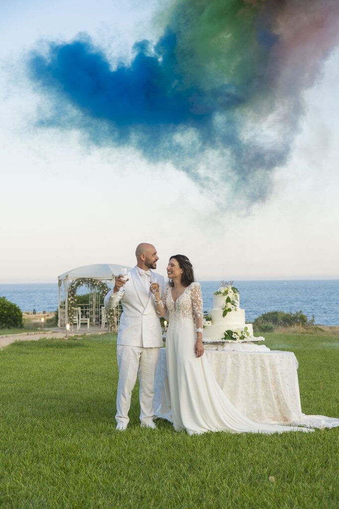 Fuochi d’artificio colorati: la nuova tendenza che accende i matrimoni